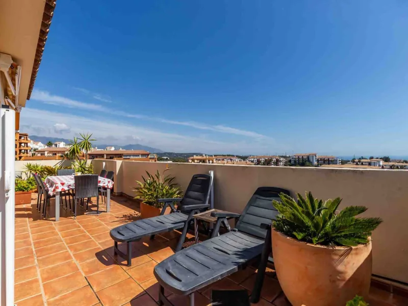 Apartment - Penthouse в продаже в Mijas, Málaga. В доме 3 спален и 2 ванных комнат. Площадь дома 106 м²