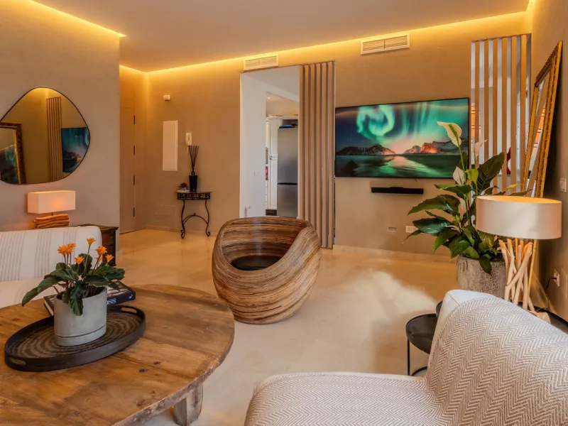 House - Semi-Detached House в продаже в Marbella, Málaga. В доме 4 спален и 4 ванных комнат. Площадь дома 300 м². Площадь участка 334 м²