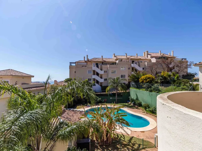 Apartment - Penthouse в продаже в Mijas, Málaga. В доме 3 спален и 2 ванных комнат. Площадь дома 106 м²