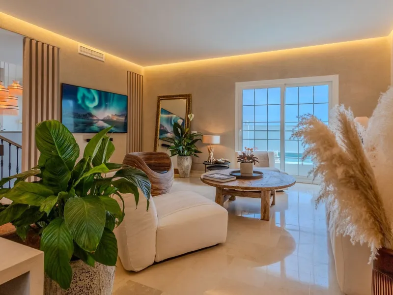 House - Semi-Detached House в продаже в Marbella, Málaga. В доме 4 спален и 4 ванных комнат. Площадь дома 300 м². Площадь участка 334 м²