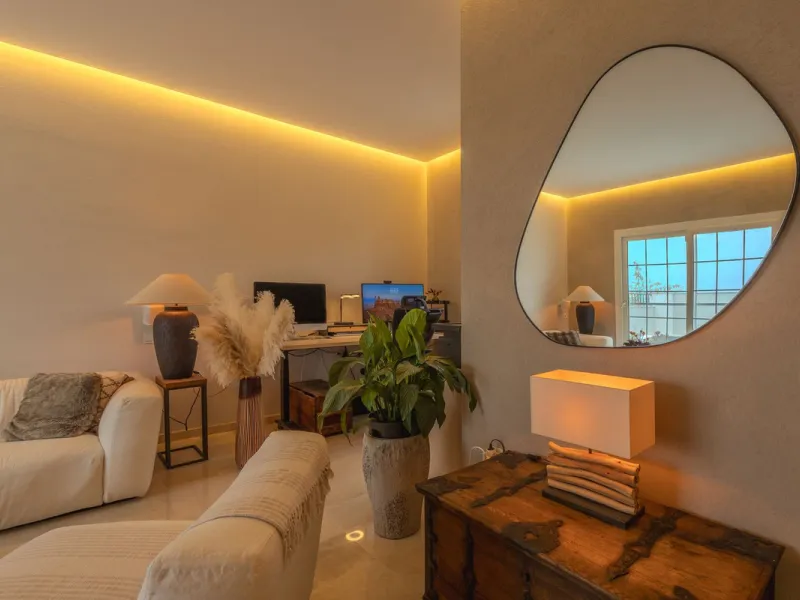House - Semi-Detached House в продаже в Marbella, Málaga. В доме 4 спален и 4 ванных комнат. Площадь дома 300 м². Площадь участка 334 м²