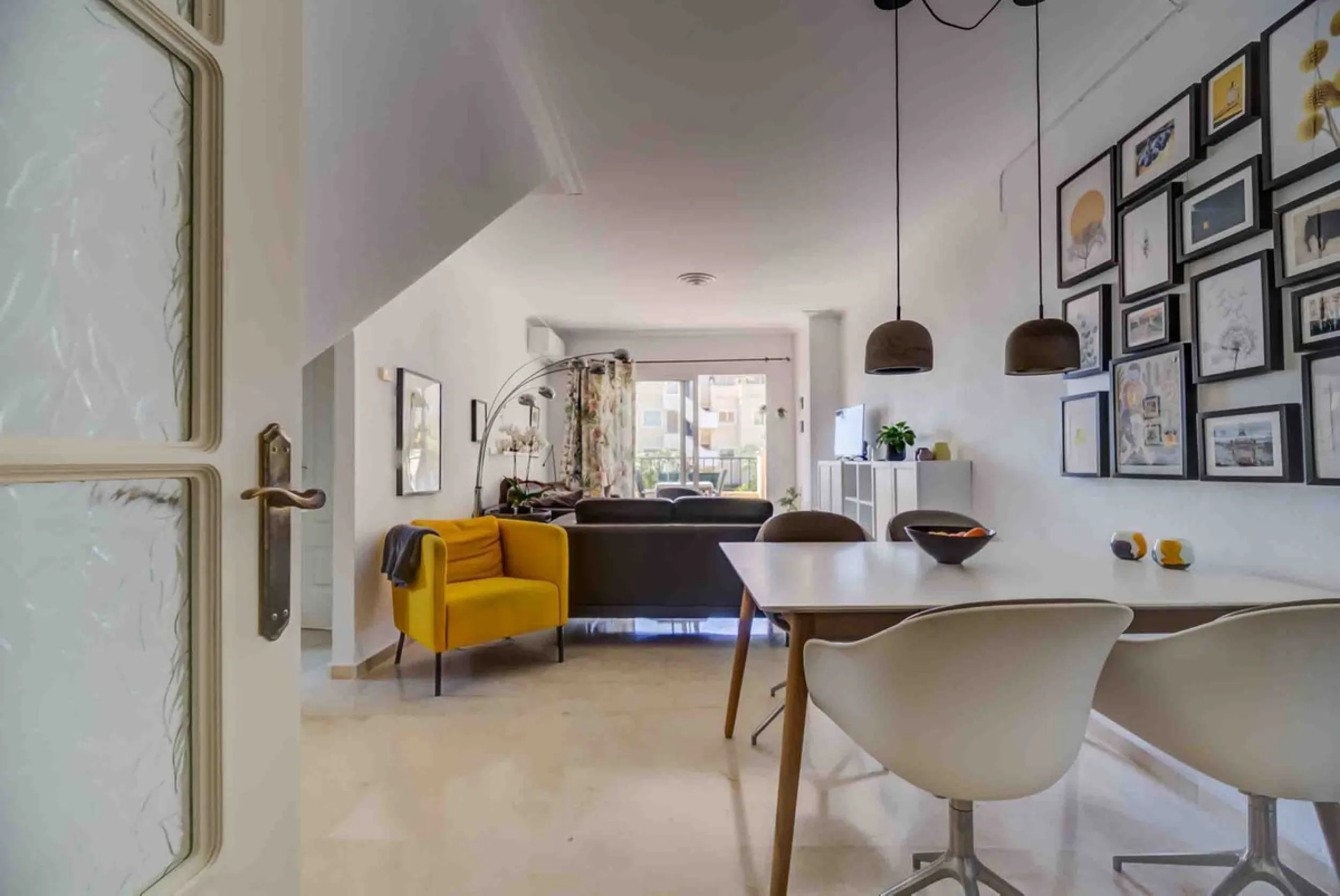 Apartment - Penthouse в продаже в Mijas, Málaga. В доме 3 спален и 2 ванных комнат. Площадь дома 106 м²