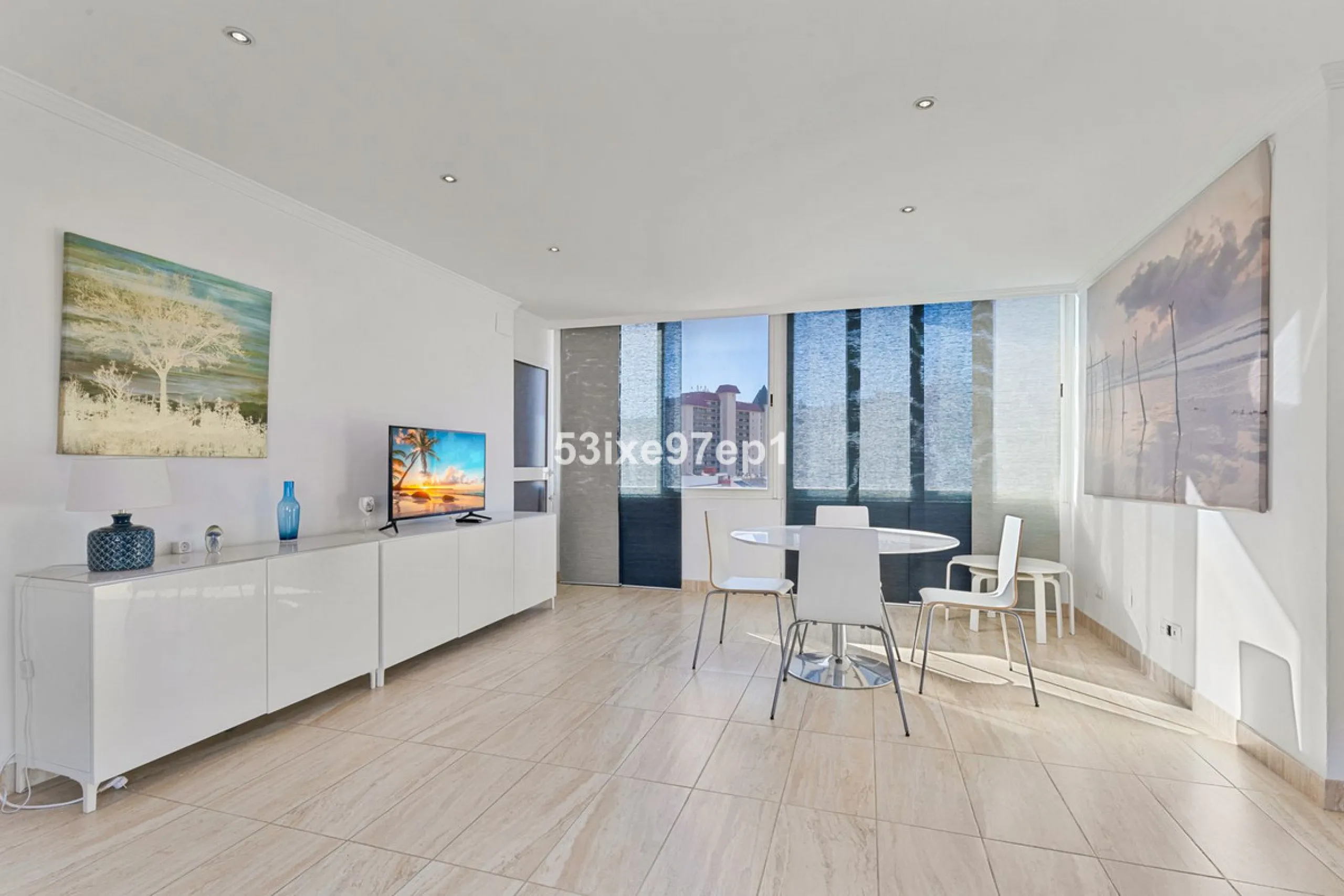 Apartment - Top Floor Apartment в продаже в Fuengirola, Málaga. В доме 2 спален и 1 ванных комнат. Площадь дома 56 м²