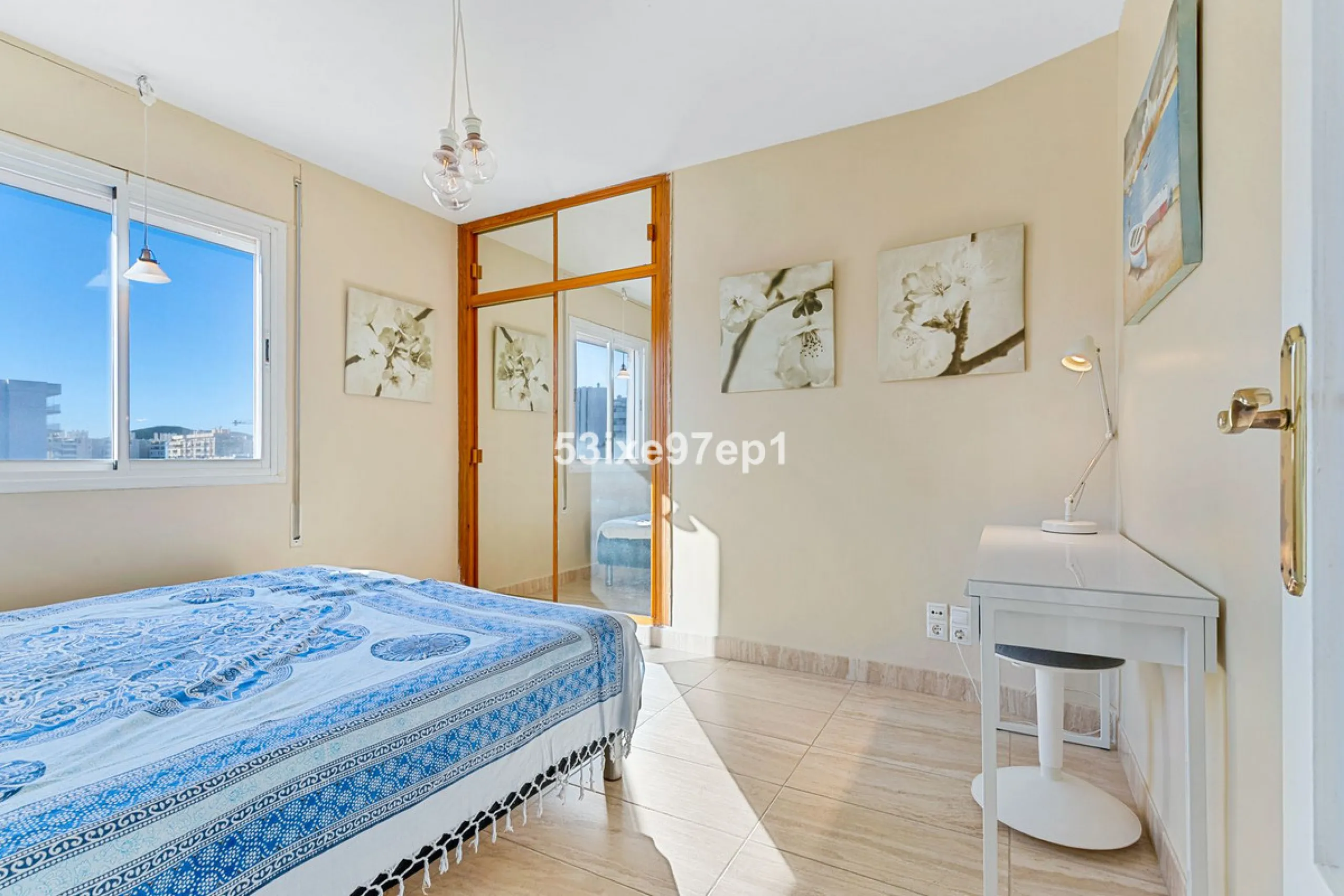 Apartment - Top Floor Apartment в продаже в Fuengirola, Málaga. В доме 2 спален и 1 ванных комнат. Площадь дома 56 м²