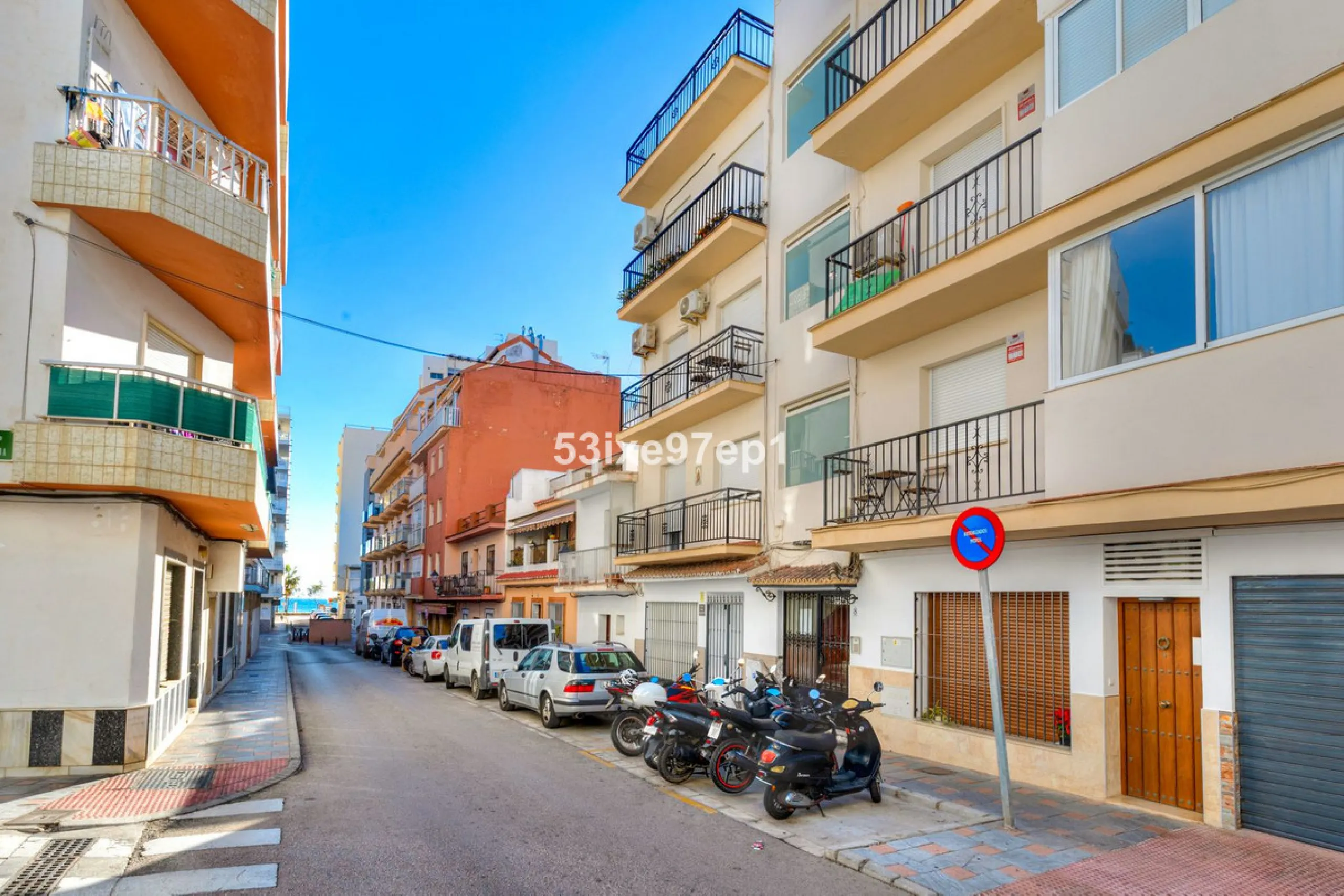 Apartment - Top Floor Apartment в продаже в Fuengirola, Málaga. В доме 2 спален и 1 ванных комнат. Площадь дома 56 м²