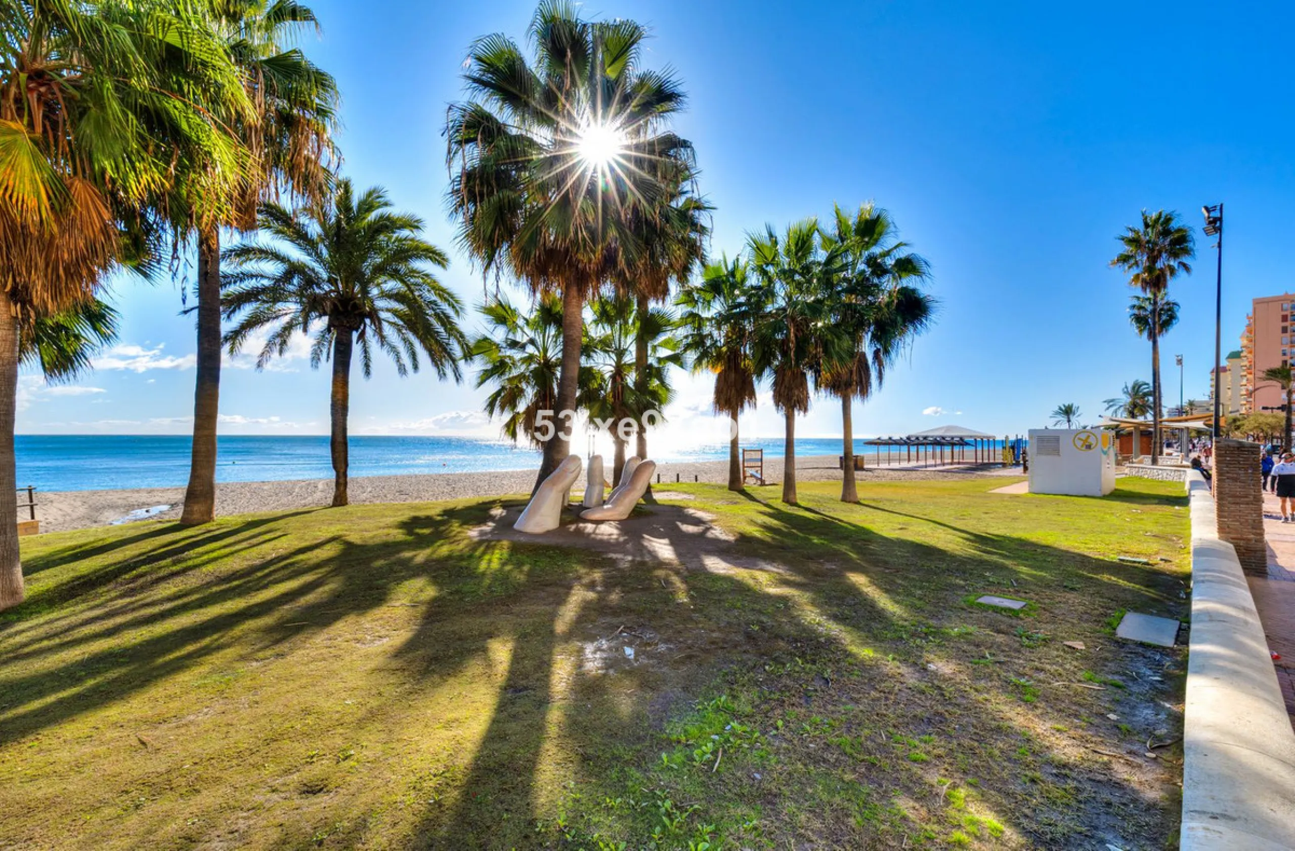 Apartment - Top Floor Apartment в продаже в Fuengirola, Málaga. В доме 2 спален и 1 ванных комнат. Площадь дома 56 м²