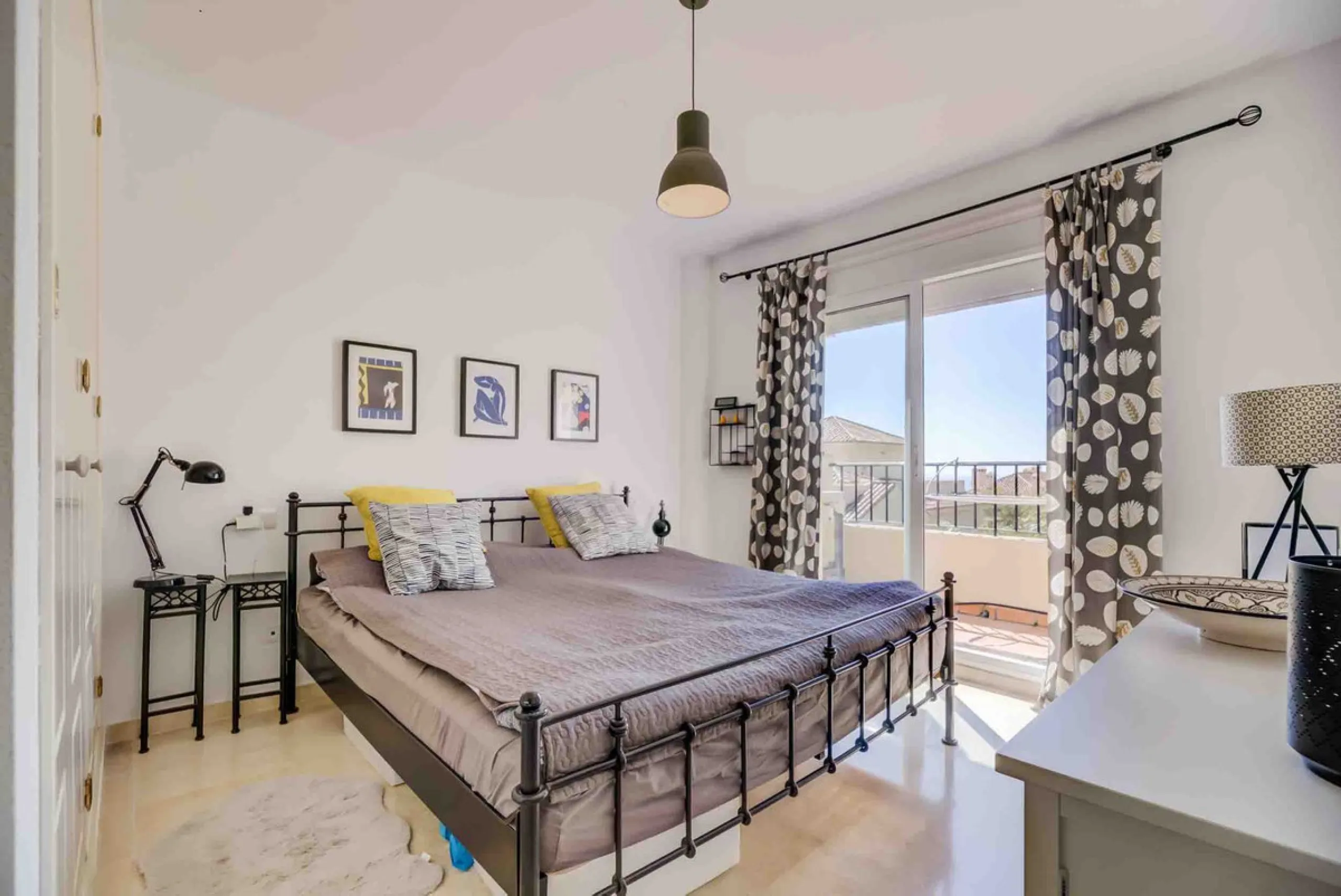 Apartment - Penthouse в продаже в Mijas, Málaga. В доме 3 спален и 2 ванных комнат. Площадь дома 106 м²
