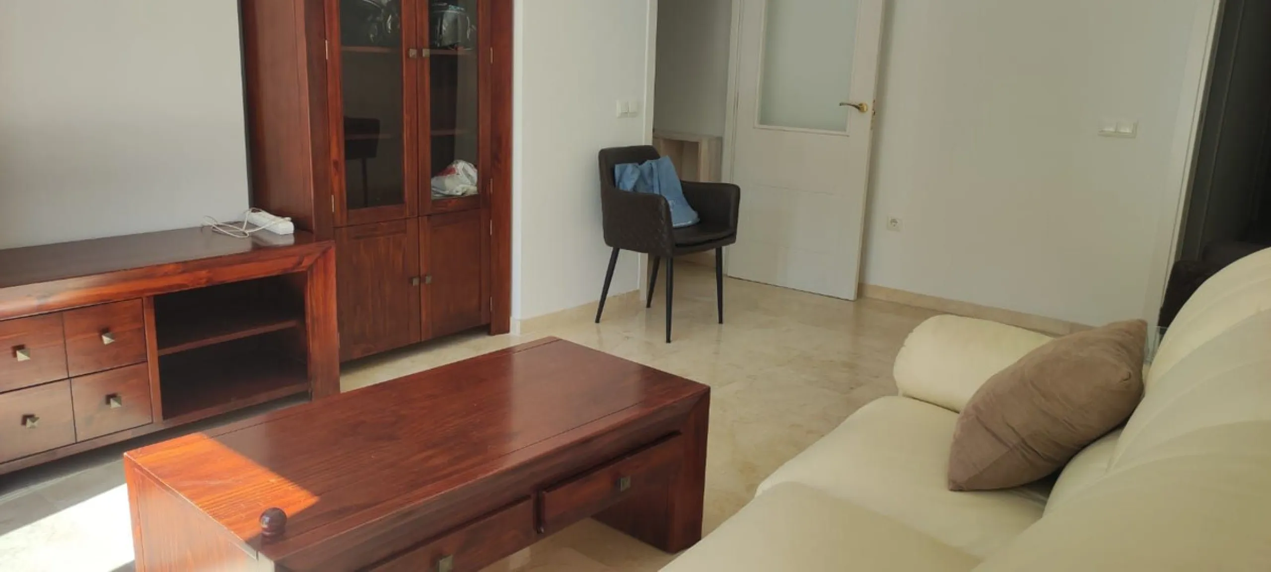 Middle Floor Apartment, Málaga Centre Conde de ureña area, Costa del Sol.