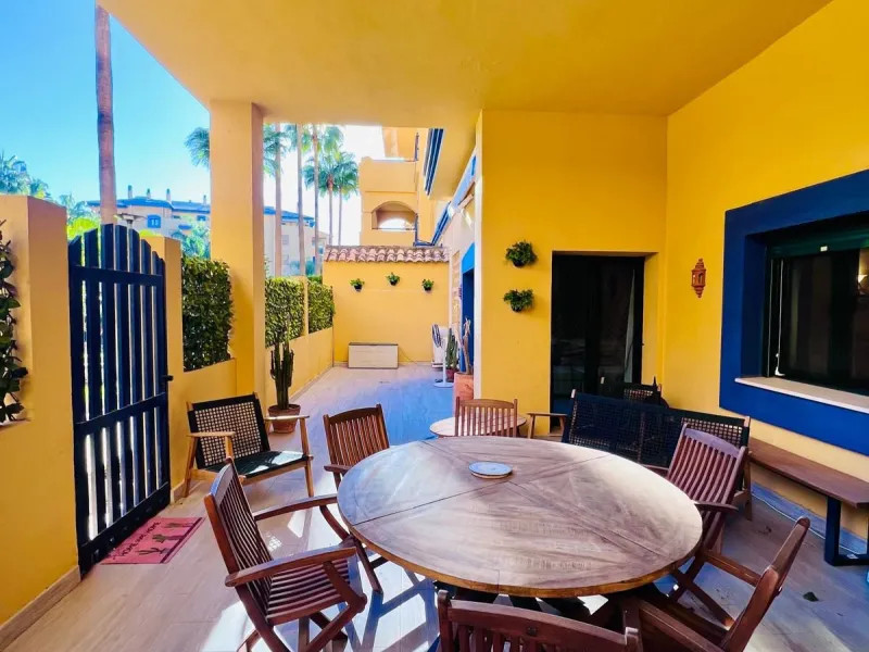 For sale: an exclusive apartment located in one of the most sought-after residential areas of Nueva Alcántara, San Pedro de Alcántara.