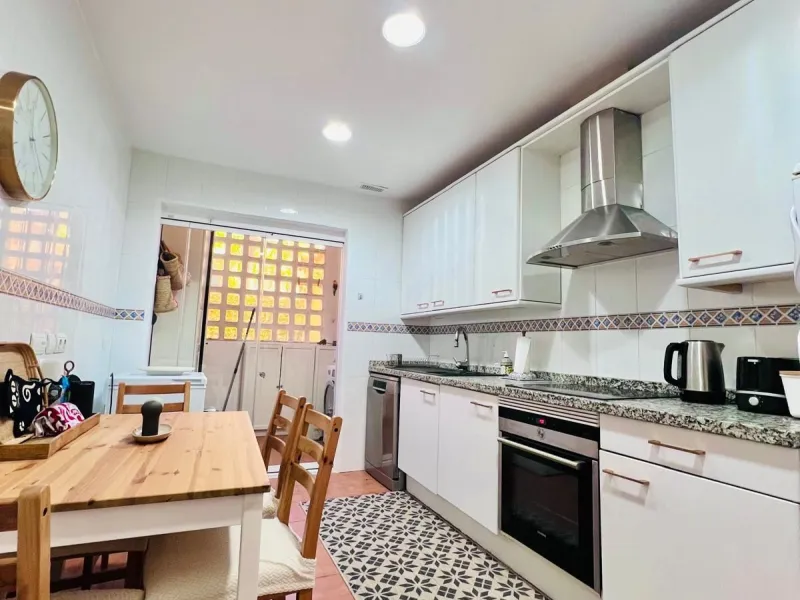 For sale: an exclusive apartment located in one of the most sought-after residential areas of Nueva Alcántara, San Pedro de Alcántara.