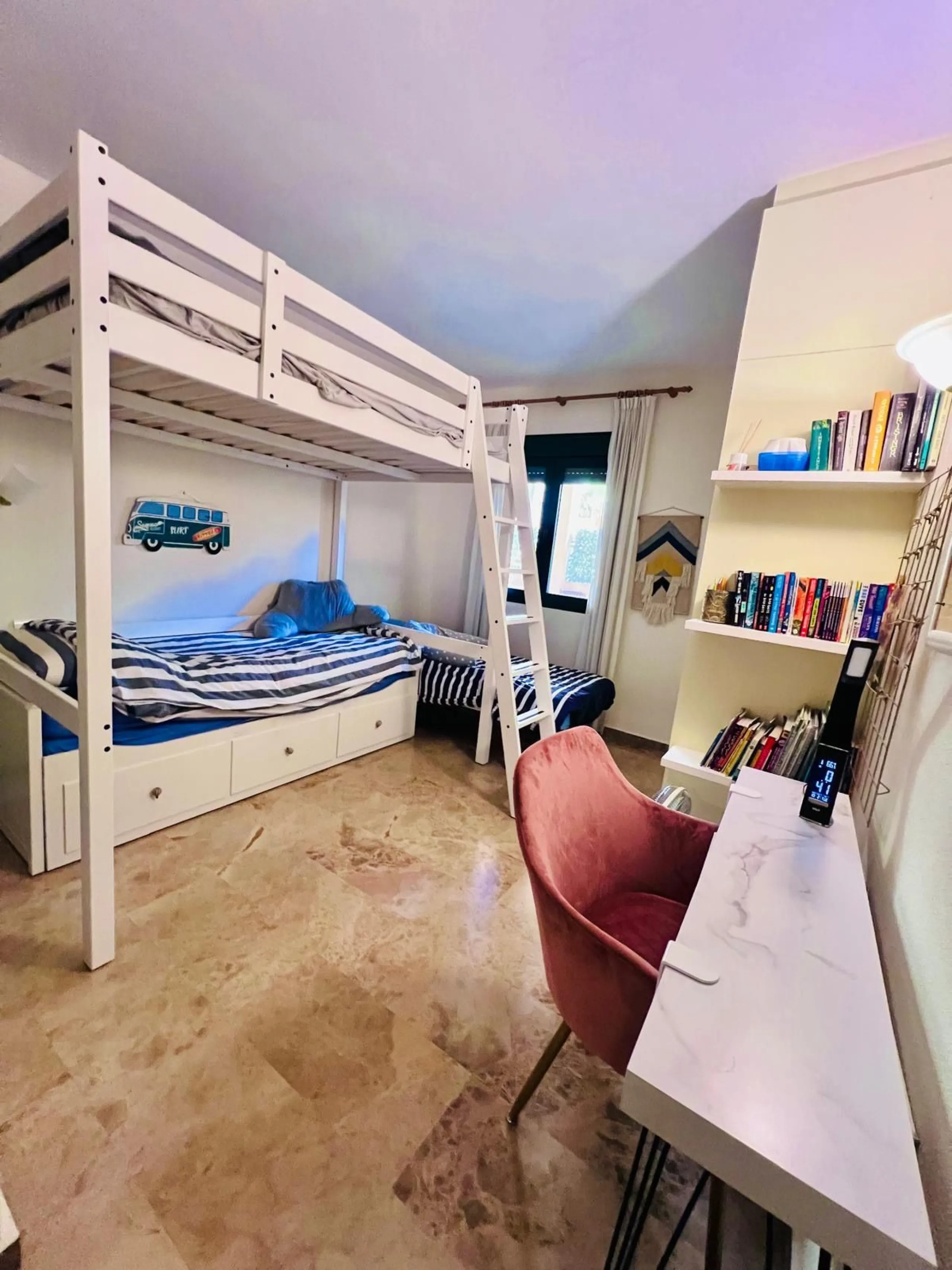 For sale: an exclusive apartment located in one of the most sought-after residential areas of Nueva Alcántara, San Pedro de Alcántara.