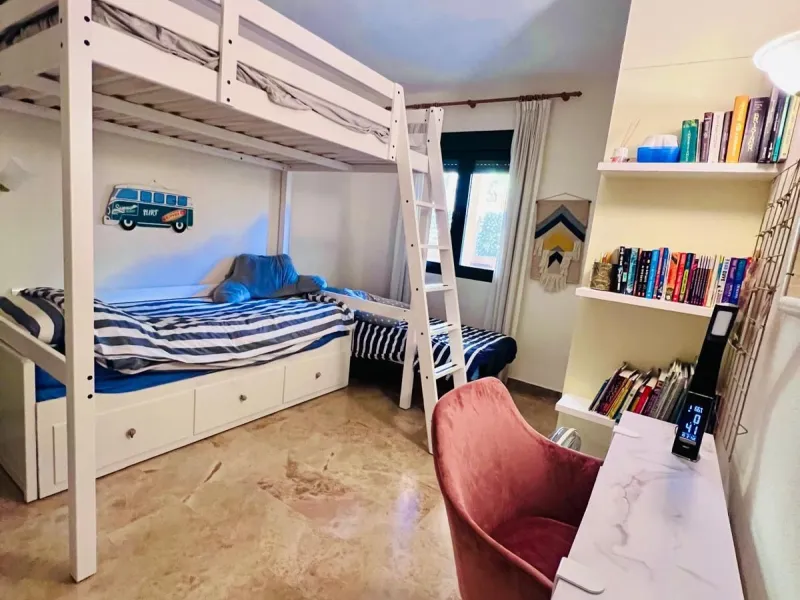 For sale: an exclusive apartment located in one of the most sought-after residential areas of Nueva Alcántara, San Pedro de Alcántara.