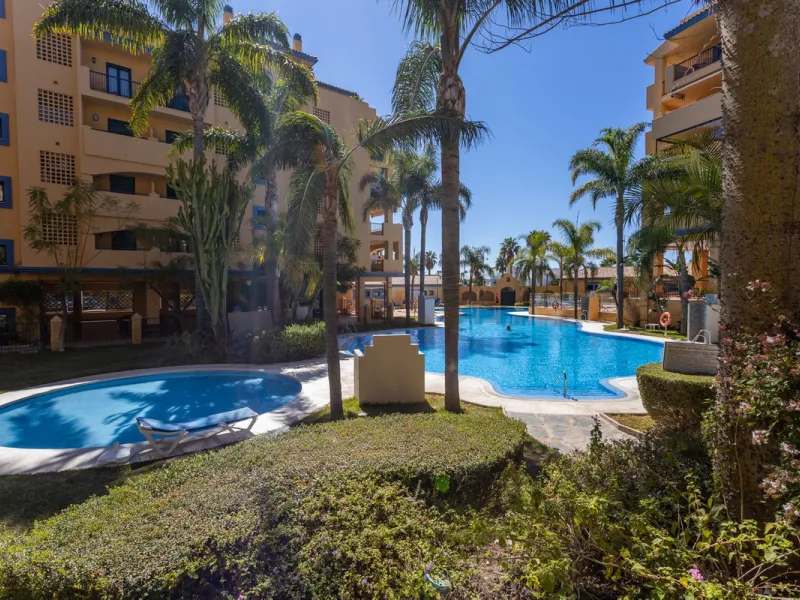 For sale: an exclusive apartment located in one of the most sought-after residential areas of Nueva Alcántara, San Pedro de Alcántara.