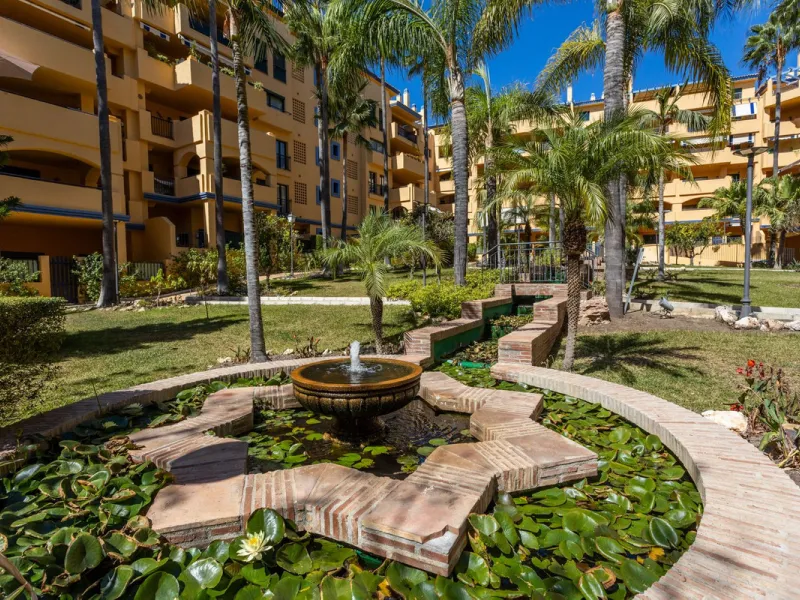 For sale: an exclusive apartment located in one of the most sought-after residential areas of Nueva Alcántara, San Pedro de Alcántara.