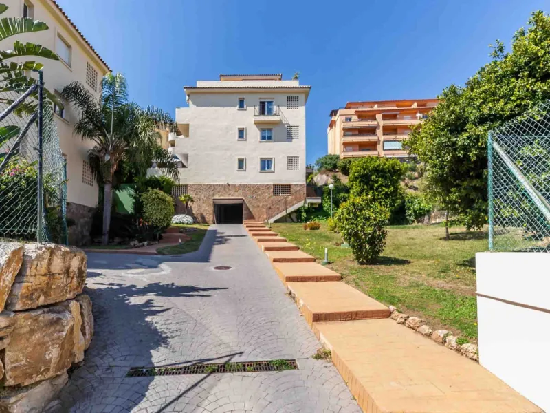 Apartment - Penthouse в продаже в Mijas, Málaga. В доме 3 спален и 2 ванных комнат. Площадь дома 106 м²