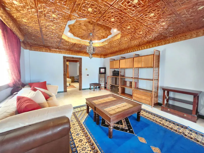 House - Detached Villa в продаже в Mijas, Málaga. В доме 8 спален и 4 ванных комнат. Площадь дома 481 м². Площадь участка 803 м²