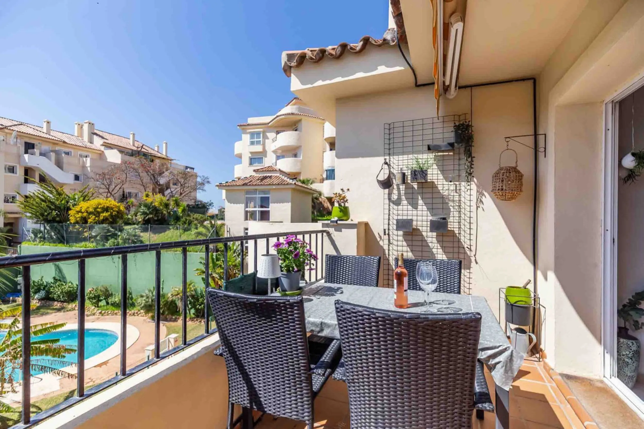 Apartment - Penthouse в продаже в Mijas, Málaga. В доме 3 спален и 2 ванных комнат. Площадь дома 106 м²