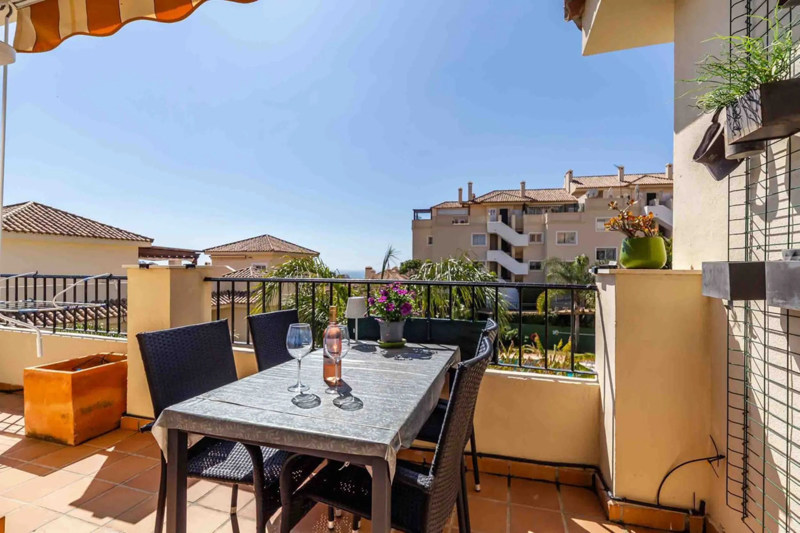 Apartment - Penthouse в продаже в Mijas, Málaga. В доме 3 спален и 2 ванных комнат. Площадь дома 106 м²