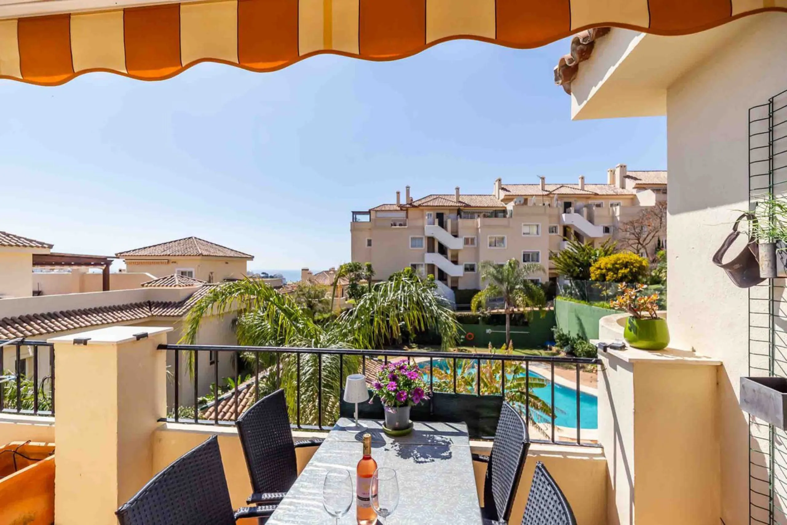 Apartment - Penthouse в продаже в Mijas, Málaga. В доме 3 спален и 2 ванных комнат. Площадь дома 106 м²