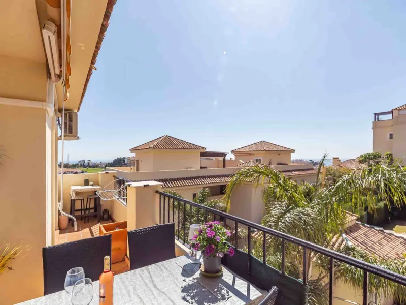 Apartment - Penthouse в продаже в Mijas, Málaga. В доме 3 спален и 2 ванных комнат. Площадь дома 106 м²