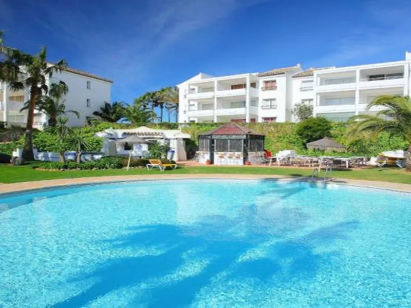 FANTASTIC PROPERTY WITH LOVELY SEA VIEWS