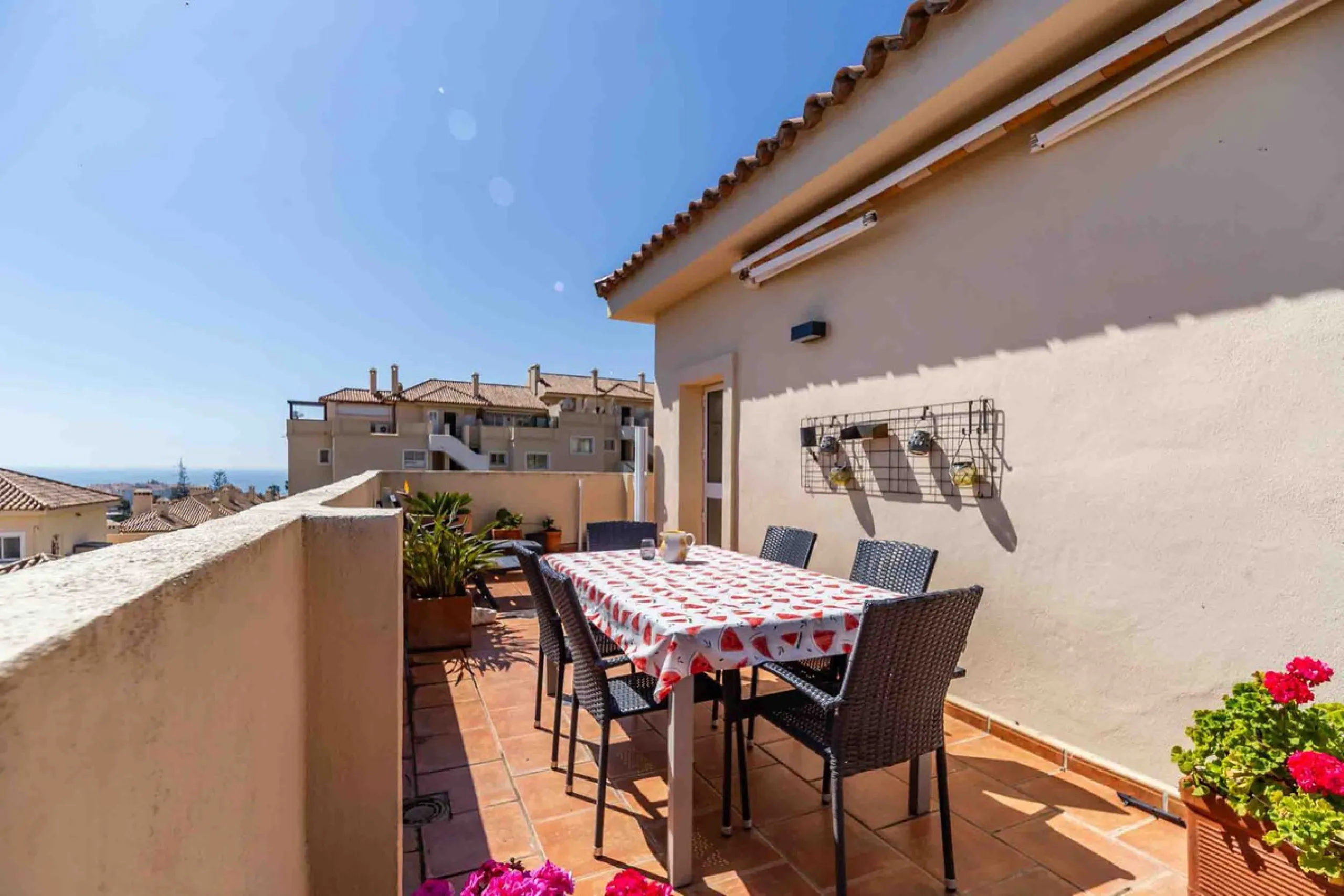 Apartment - Penthouse в продаже в Mijas, Málaga. В доме 3 спален и 2 ванных комнат. Площадь дома 106 м²