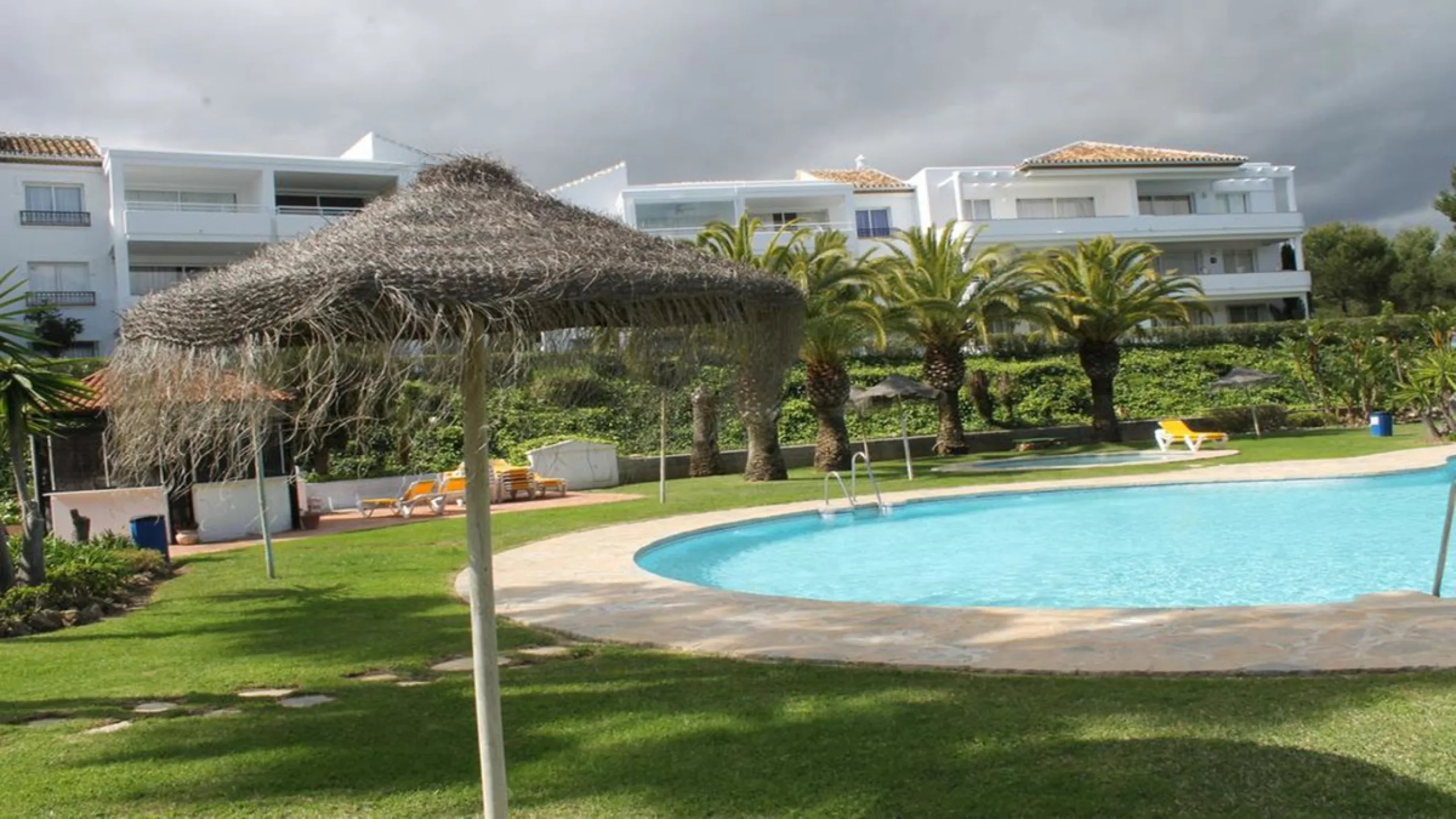 FANTASTIC PROPERTY WITH LOVELY SEA VIEWS