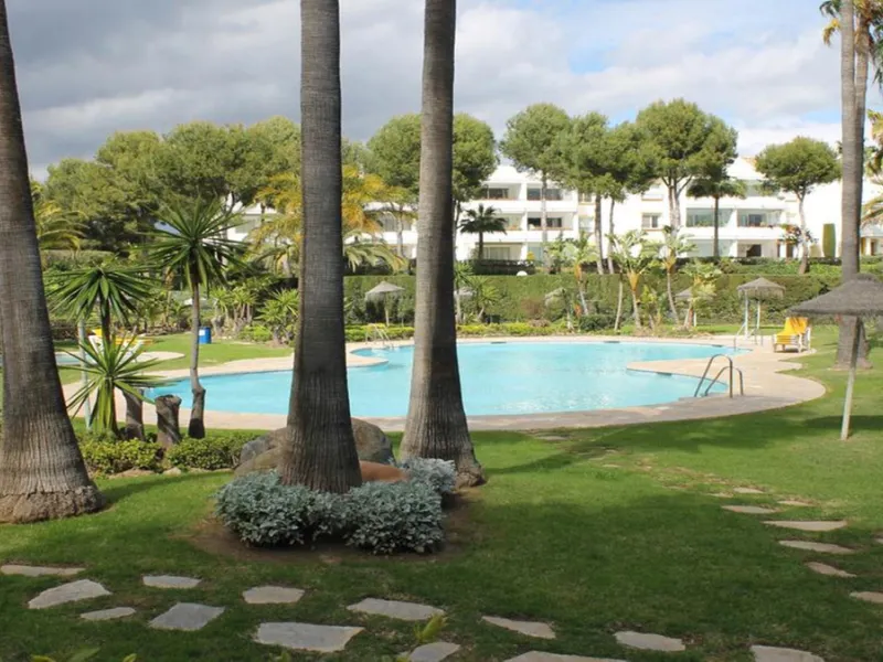 FANTASTIC PROPERTY WITH LOVELY SEA VIEWS