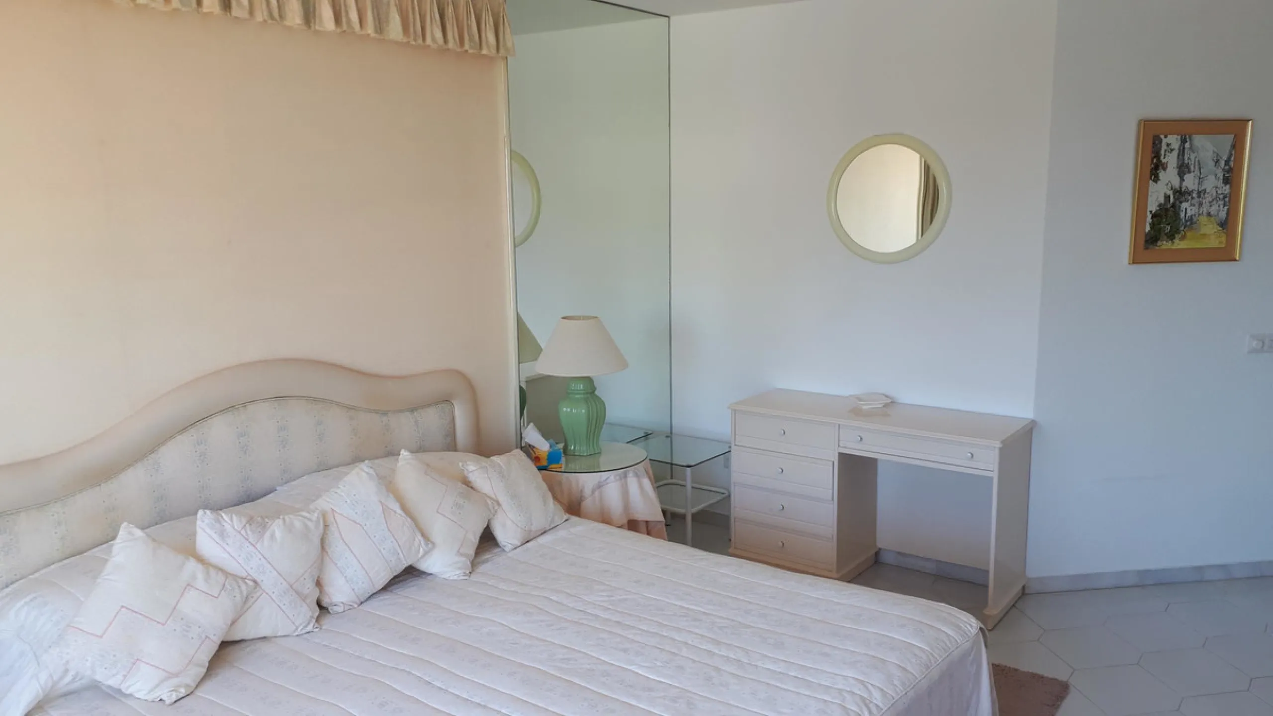 FANTASTIC PROPERTY WITH LOVELY SEA VIEWS