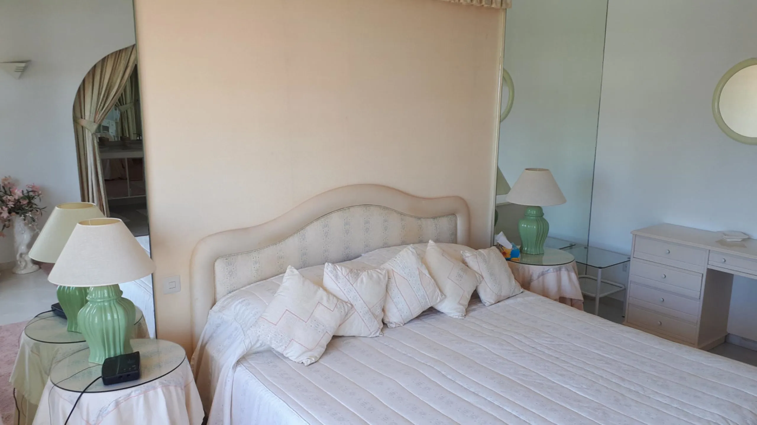 FANTASTIC PROPERTY WITH LOVELY SEA VIEWS