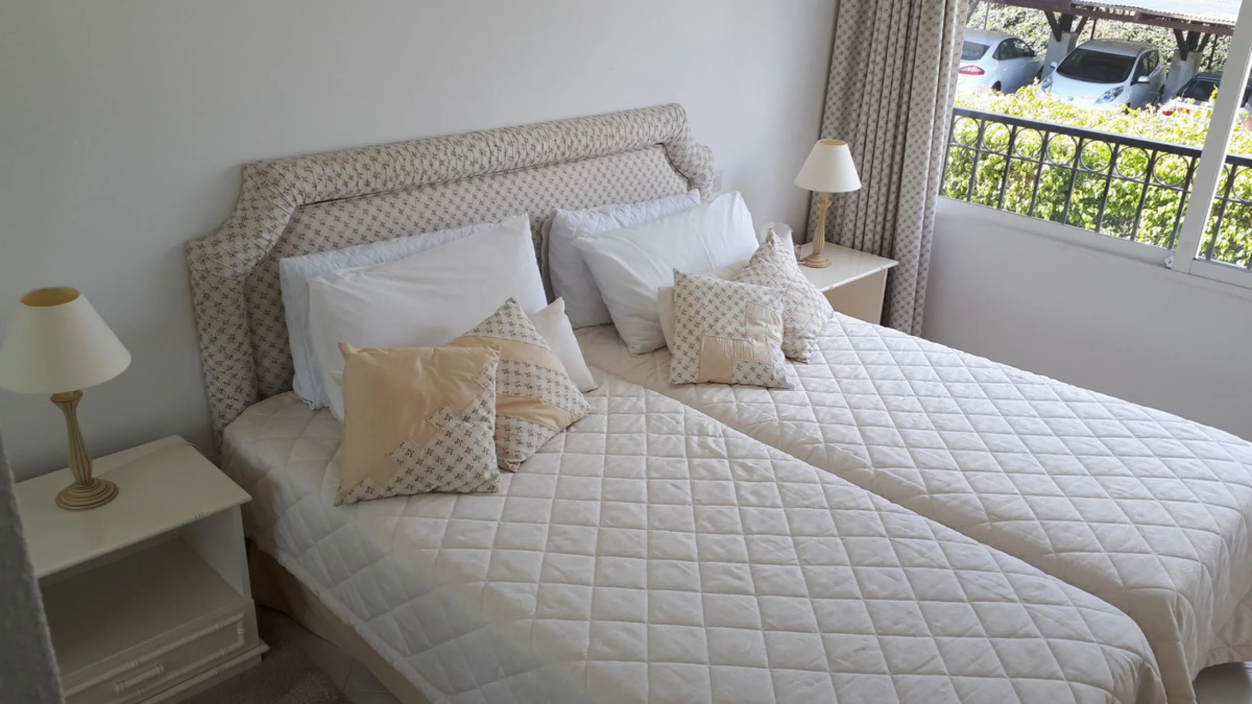 FANTASTIC PROPERTY WITH LOVELY SEA VIEWS