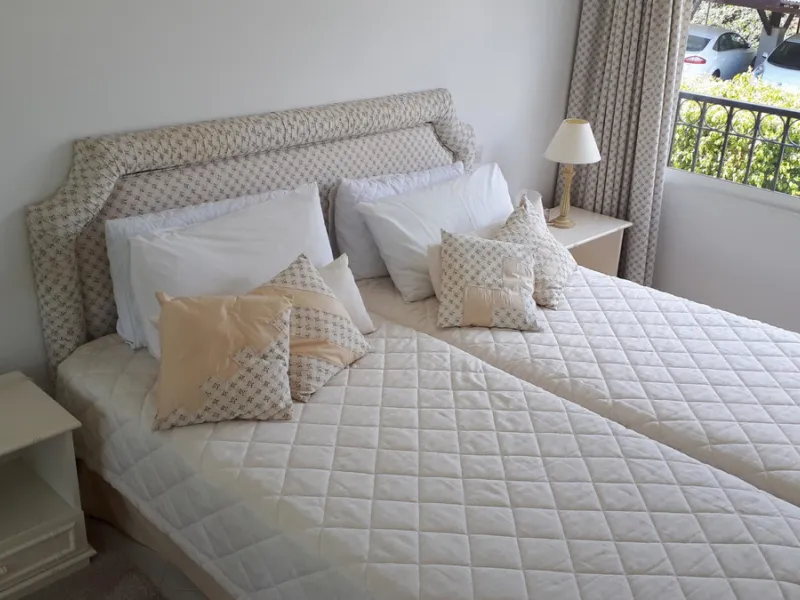 FANTASTIC PROPERTY WITH LOVELY SEA VIEWS