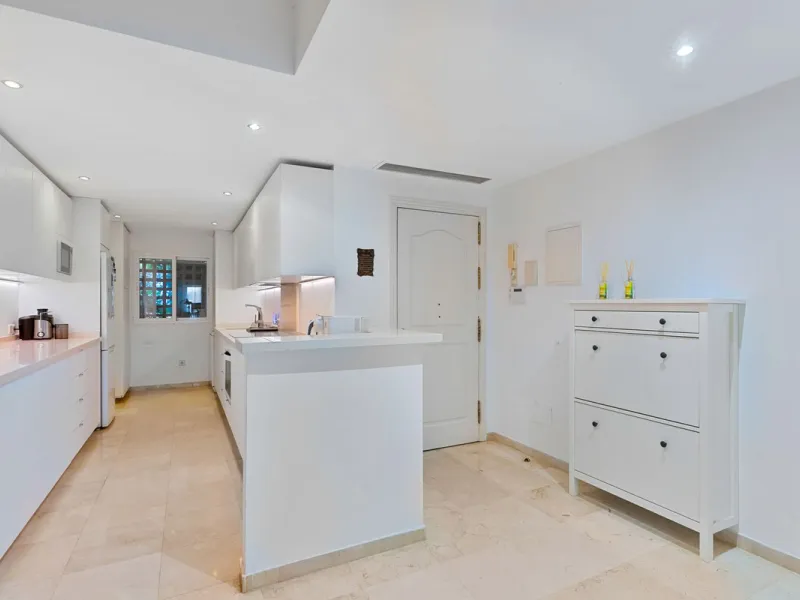 Ground Floor Apartment with 3 bedrooms for Sale in Sierra Blanca