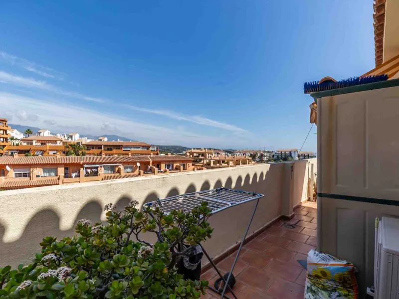 Apartment - Penthouse в продаже в Mijas, Málaga. В доме 3 спален и 2 ванных комнат. Площадь дома 106 м²