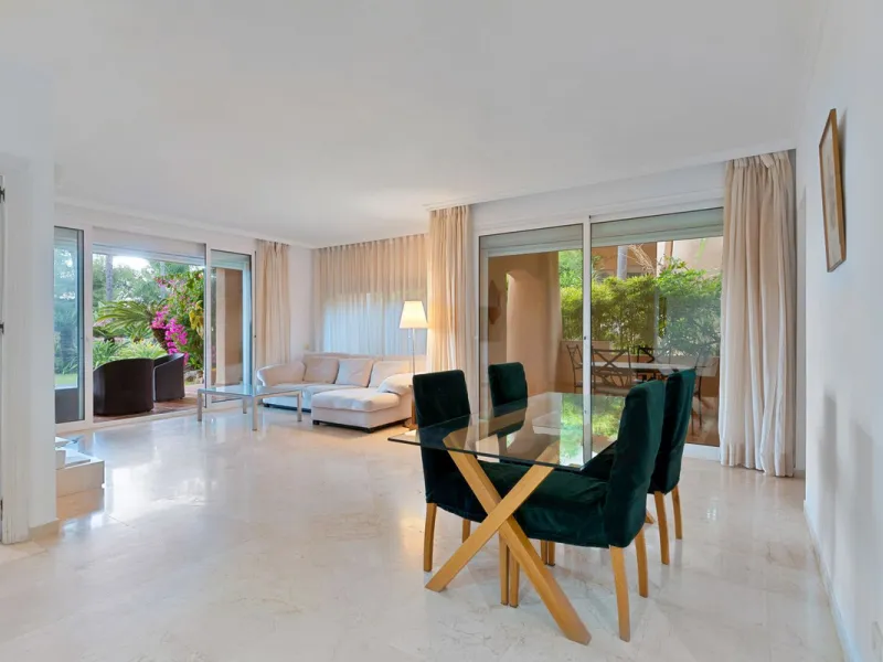 Ground Floor Apartment with 3 bedrooms for Sale in Sierra Blanca