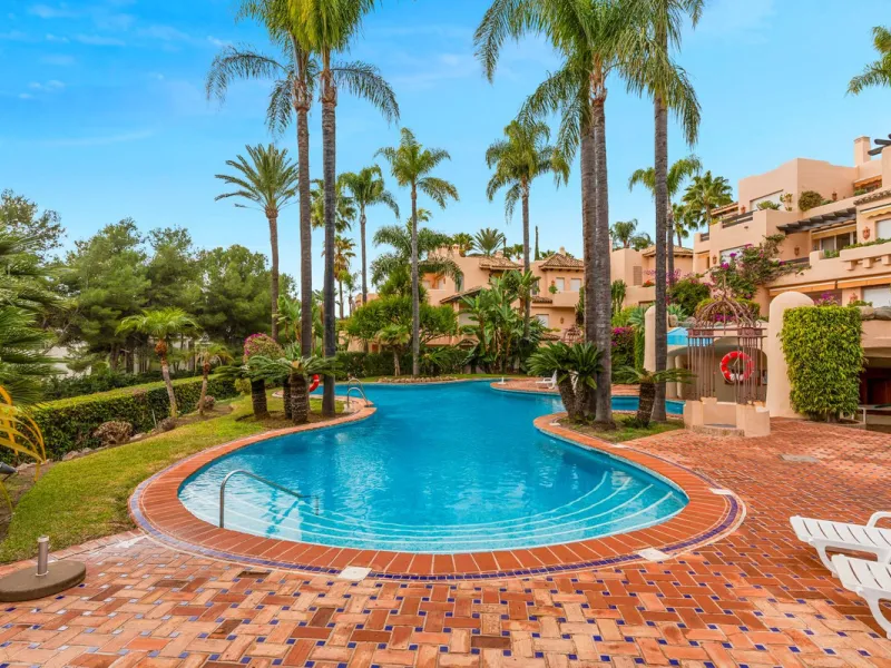 Ground Floor Apartment with 3 bedrooms for Sale in Sierra Blanca