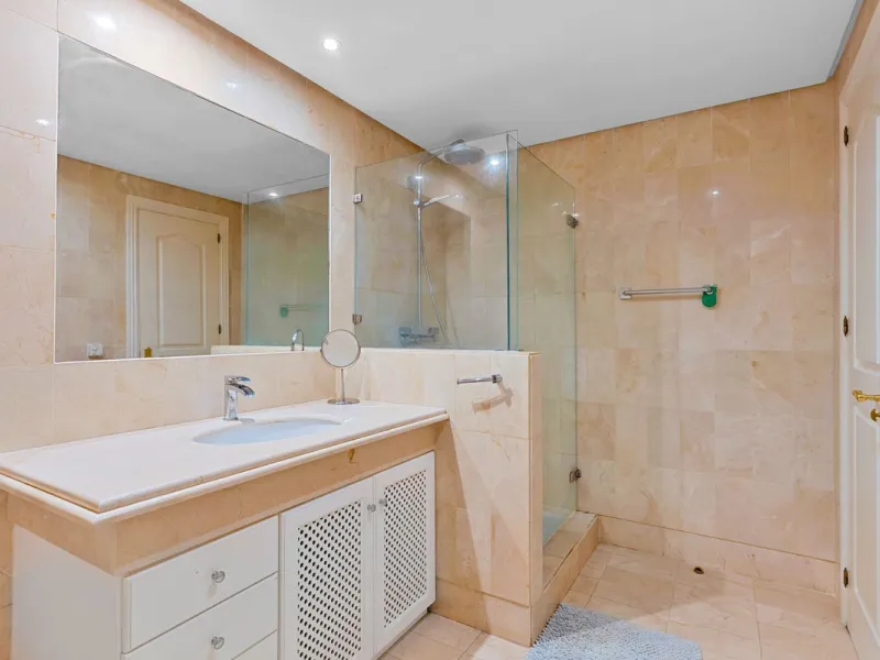 Ground Floor Apartment with 3 bedrooms for Sale in Sierra Blanca