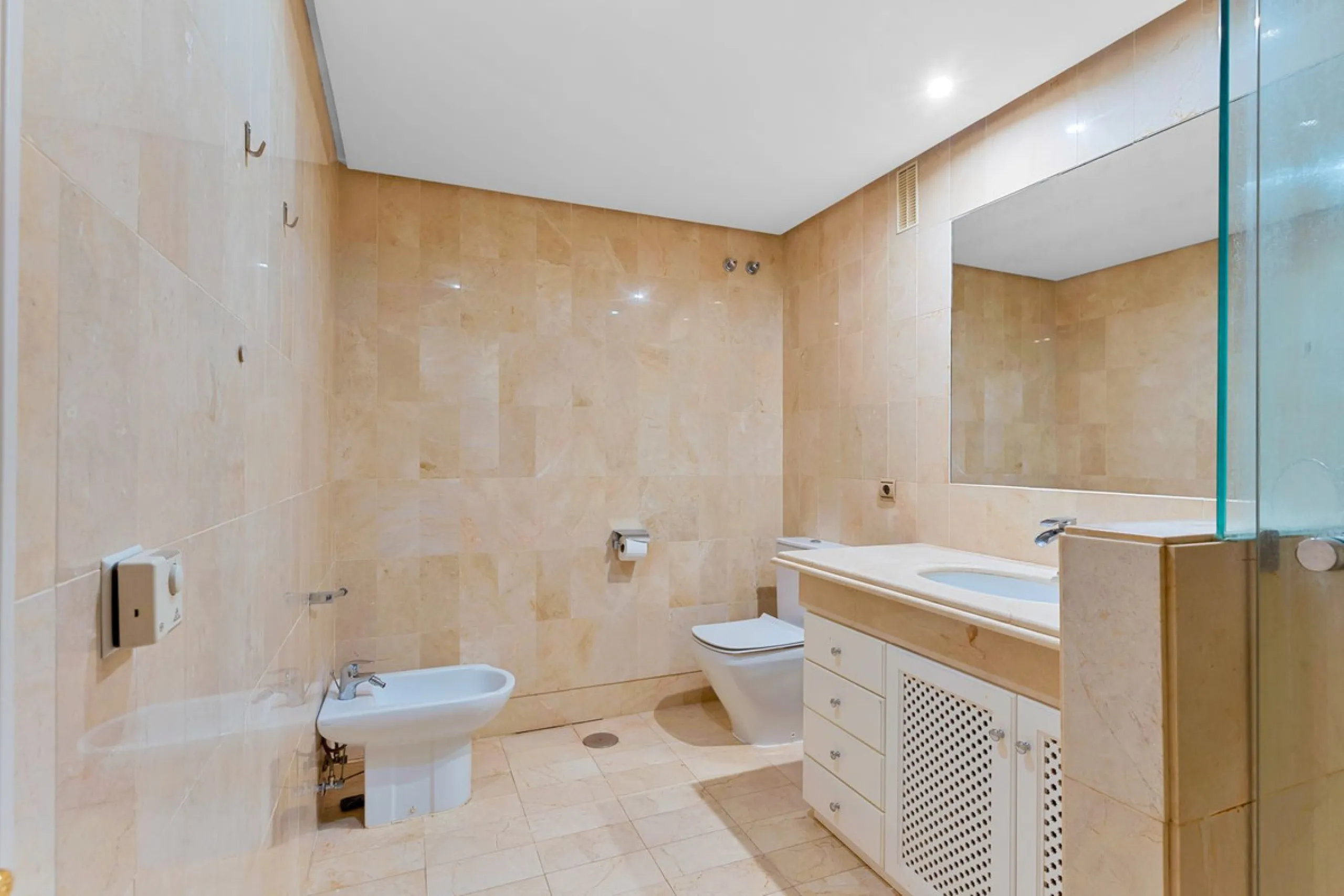 Ground Floor Apartment with 3 bedrooms for Sale in Sierra Blanca