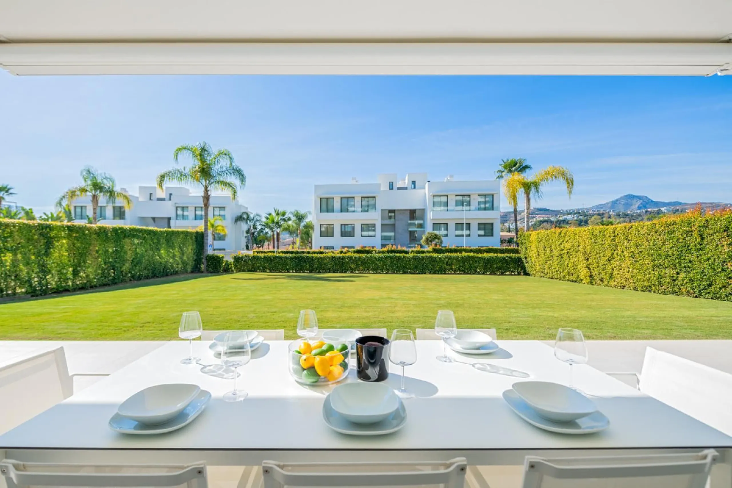 Nestled in the prestigious Cataleya Phase 2, this stunning ground-floor 3-bedroom apartment offers the perfect blend of contemporary elegance, outdoor living, and prime location. Set within a gated community known for its low-density design, sustainable g