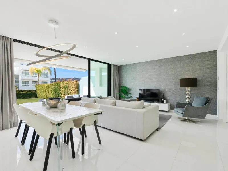 Nestled in the prestigious Cataleya Phase 2, this stunning ground-floor 3-bedroom apartment offers the perfect blend of contemporary elegance, outdoor living, and prime location. Set within a gated community known for its low-density design, sustainable g