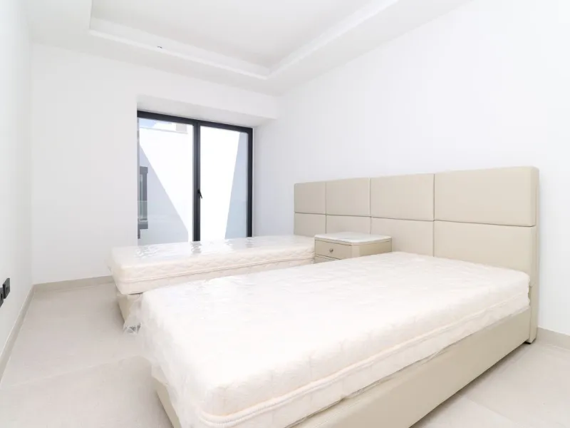 Luxury Beachfront Townhouse in Guadalobón, Estepona with Panoramic Views