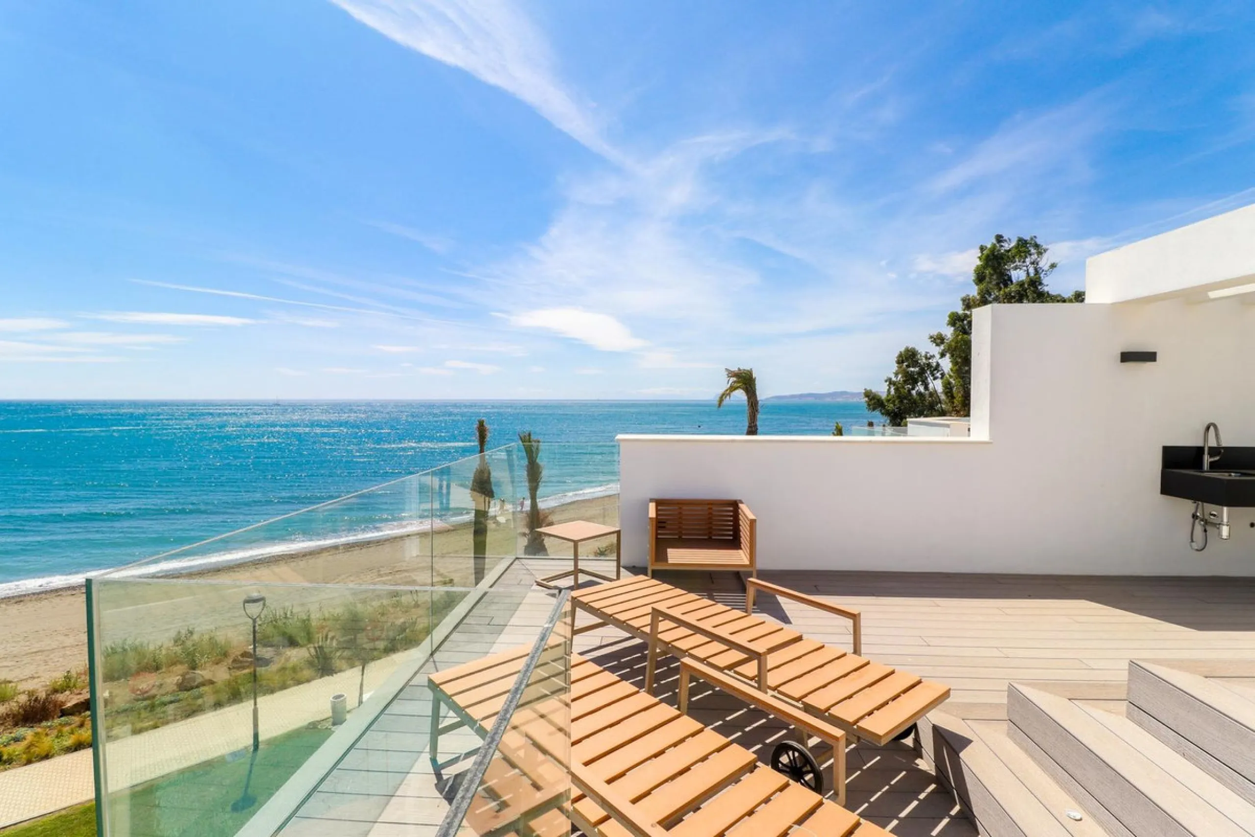 Luxury Beachfront Townhouse in Guadalobón, Estepona with Panoramic Views