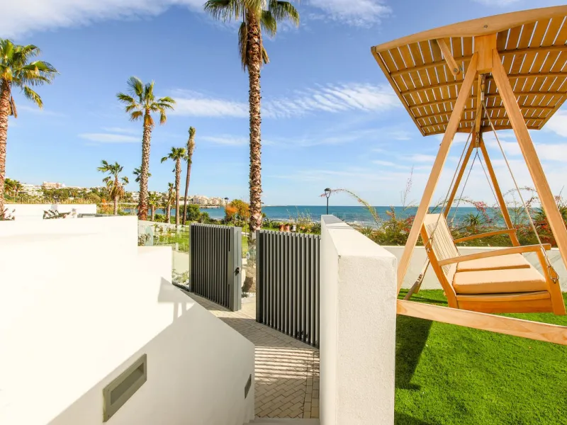 Luxury Beachfront Townhouse in Guadalobón, Estepona with Panoramic Views