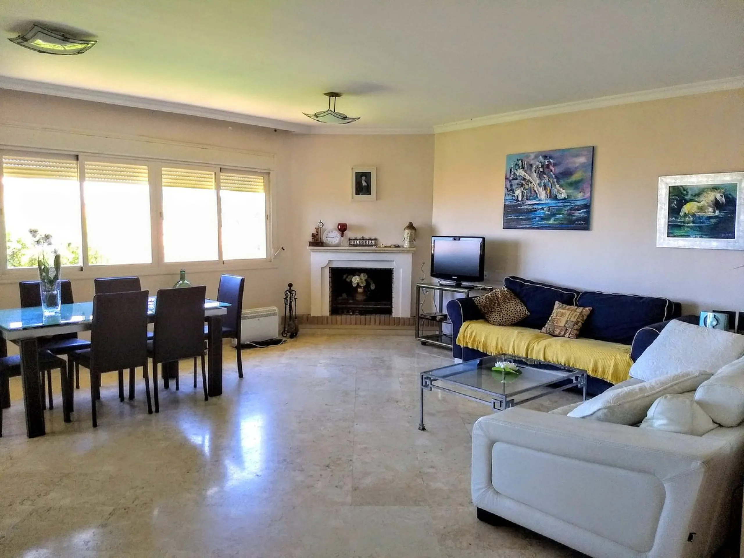 Discover this beautiful 2-bedroom 'penthouse-like feel' middle-floor apartment perfectly positioned in the prestigious enclave of La Mairena / Elviria Alta on Marbella's sought-after east coast. Surrounded by natural beauty, SEA and mountain views, this e