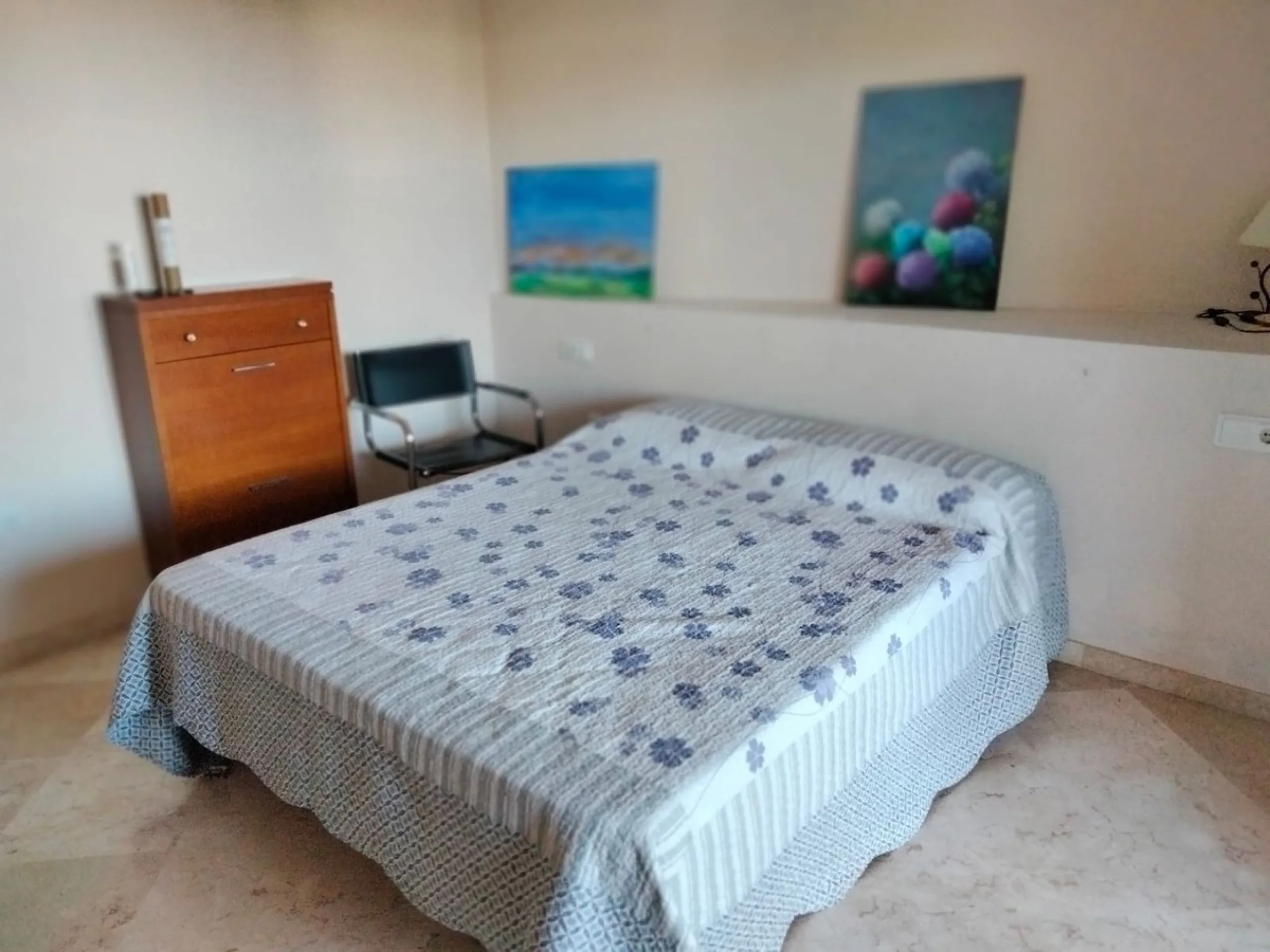 Discover this beautiful 2-bedroom 'penthouse-like feel' middle-floor apartment perfectly positioned in the prestigious enclave of La Mairena / Elviria Alta on Marbella's sought-after east coast. Surrounded by natural beauty, SEA and mountain views, this e