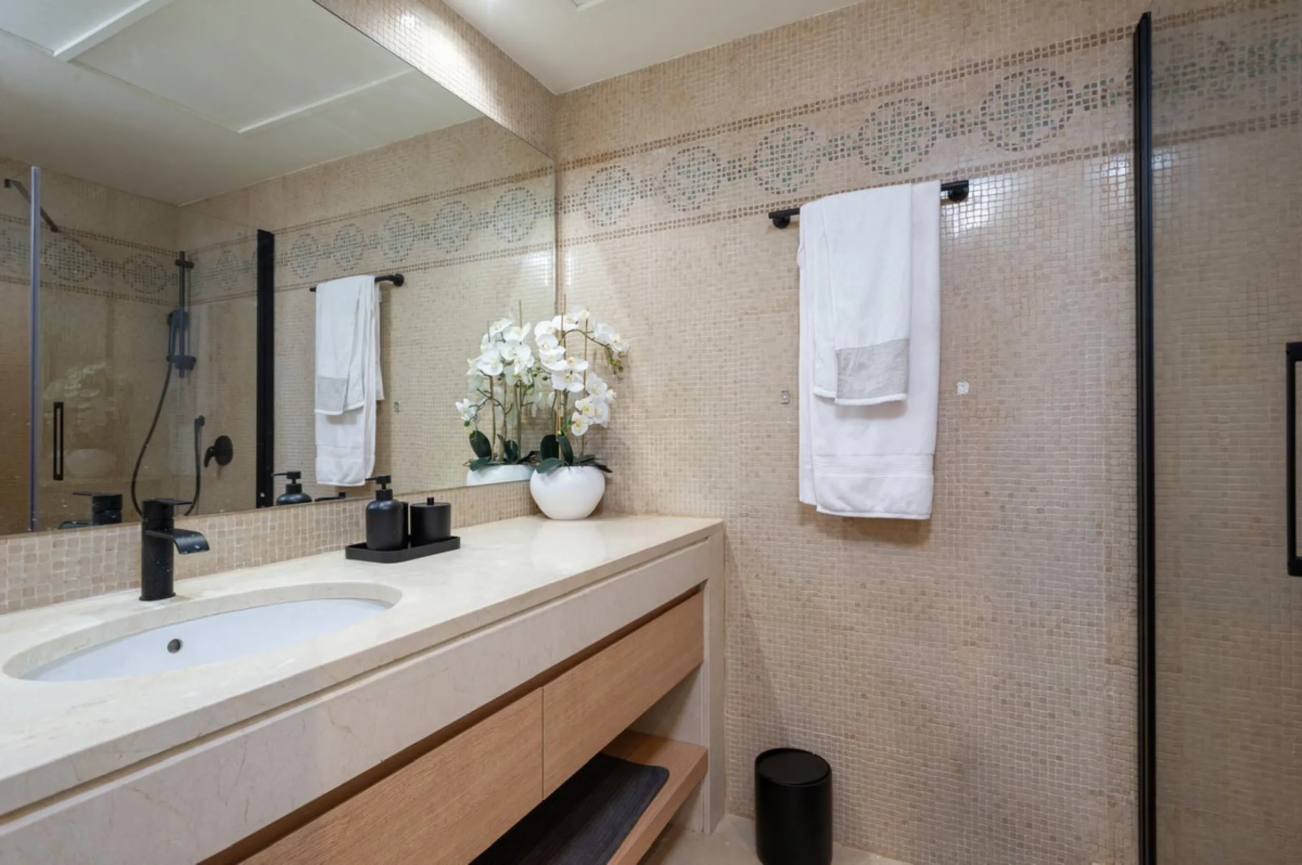 Apartment - Penthouse в продаже в Benahavís, Málaga. В доме 3 спален и 3 ванных комнат. Площадь дома 148 м²