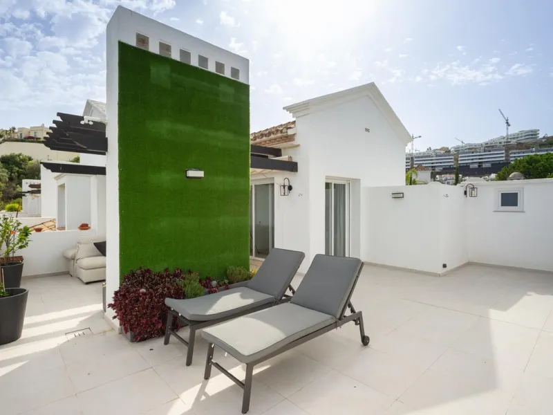 Apartment - Penthouse в продаже в Benahavís, Málaga. В доме 3 спален и 3 ванных комнат. Площадь дома 148 м²