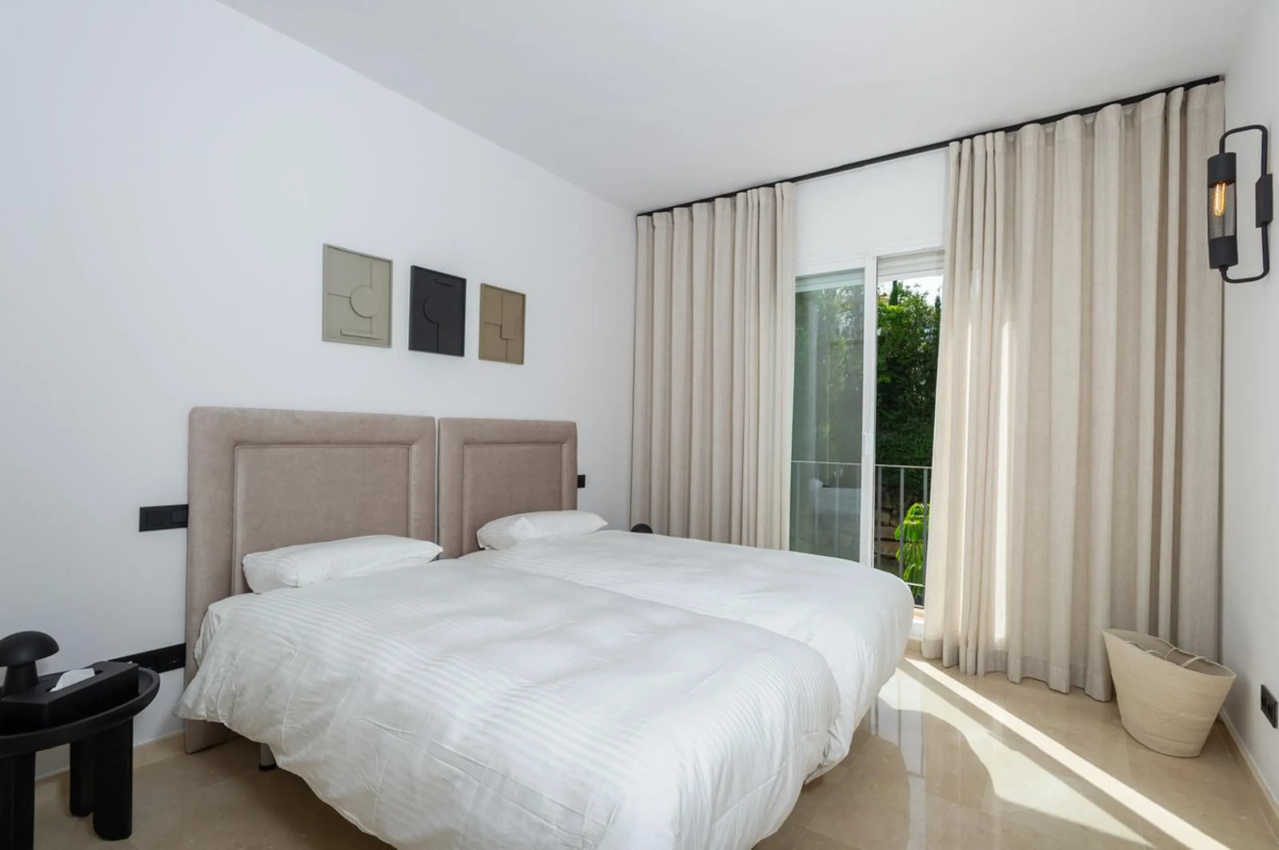 Apartment - Penthouse в продаже в Benahavís, Málaga. В доме 3 спален и 3 ванных комнат. Площадь дома 148 м²