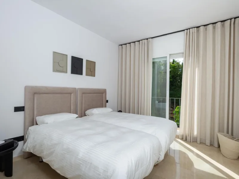 Apartment - Penthouse в продаже в Benahavís, Málaga. В доме 3 спален и 3 ванных комнат. Площадь дома 148 м²