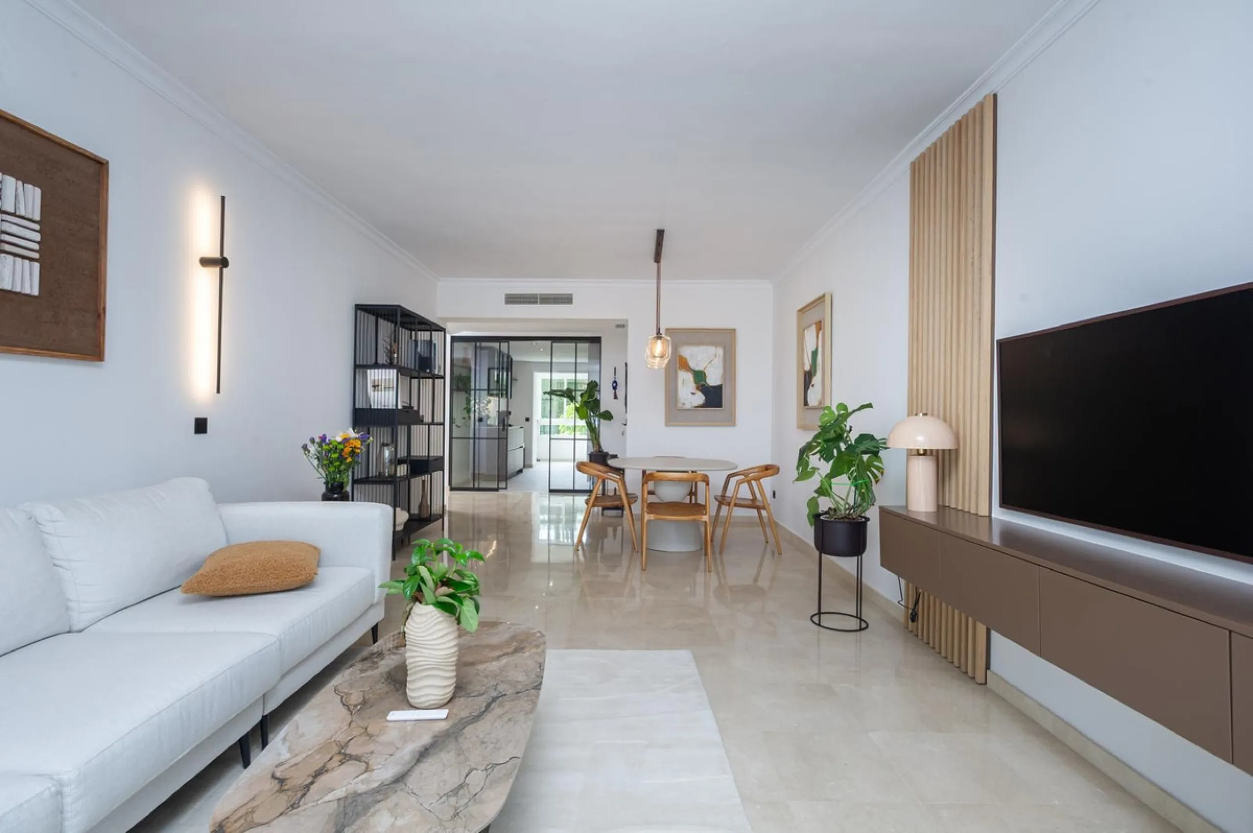 Apartment - Penthouse в продаже в Benahavís, Málaga. В доме 3 спален и 3 ванных комнат. Площадь дома 148 м²